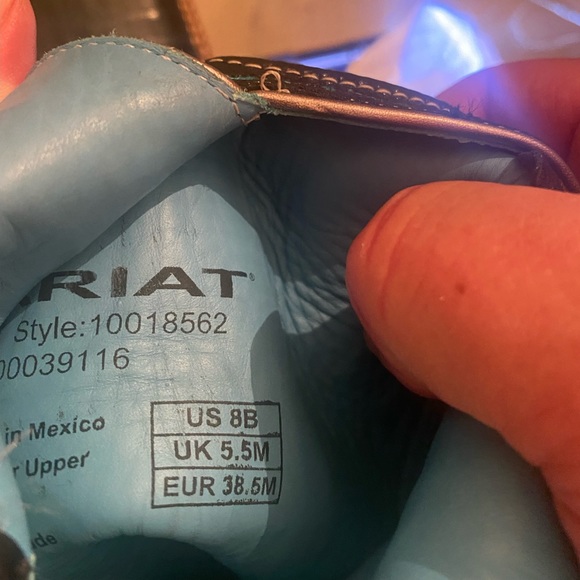 Artist Caiman Belly Boots - Picture 5 of 5